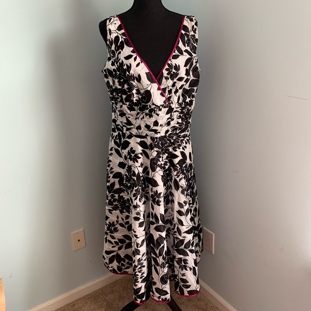 Lane Bryant Woman Black And White Floral Spring